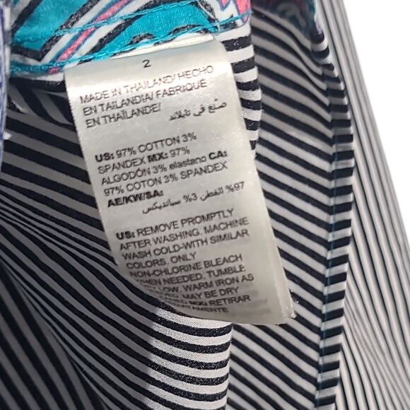 Chico’s Blue Paisley Sleeveless Button Up Top Size 2 (L/12) - Picture 4 of 5